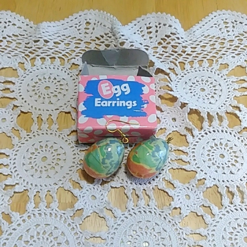 Women's jewelry - Vintage Easter Egg Earrings new
